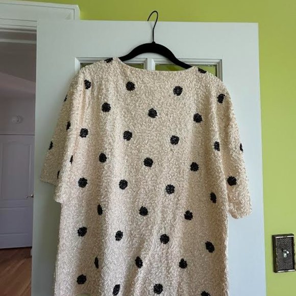 J. Crew sequined top, Cream with black dots, short sleeve, crew neck, size Large - Picture 3 of 4